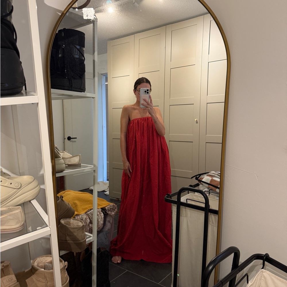 Elegant Red Strapless Dress